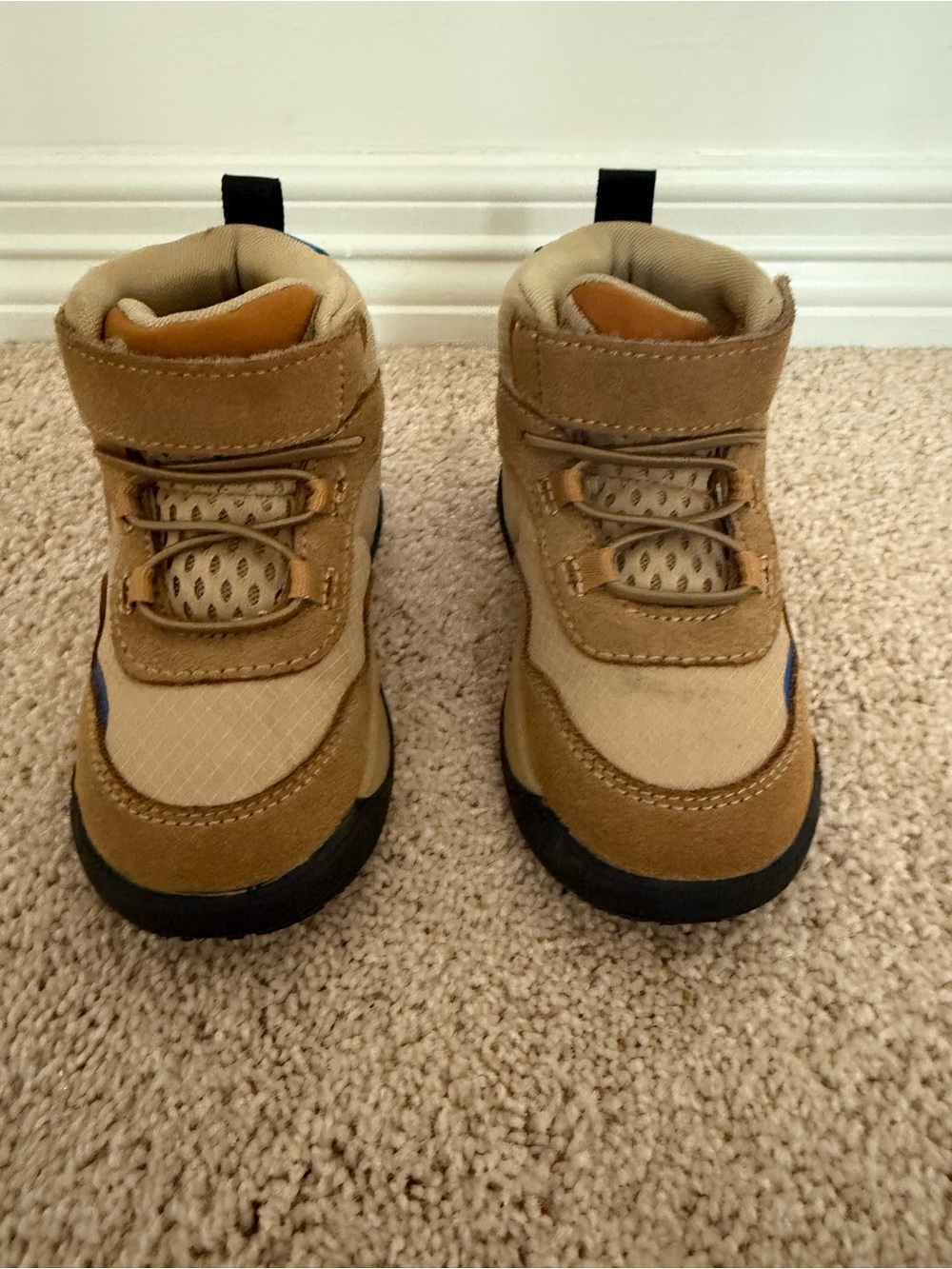 Zara Kids Tan Hiking Boots / Sneakers size 7